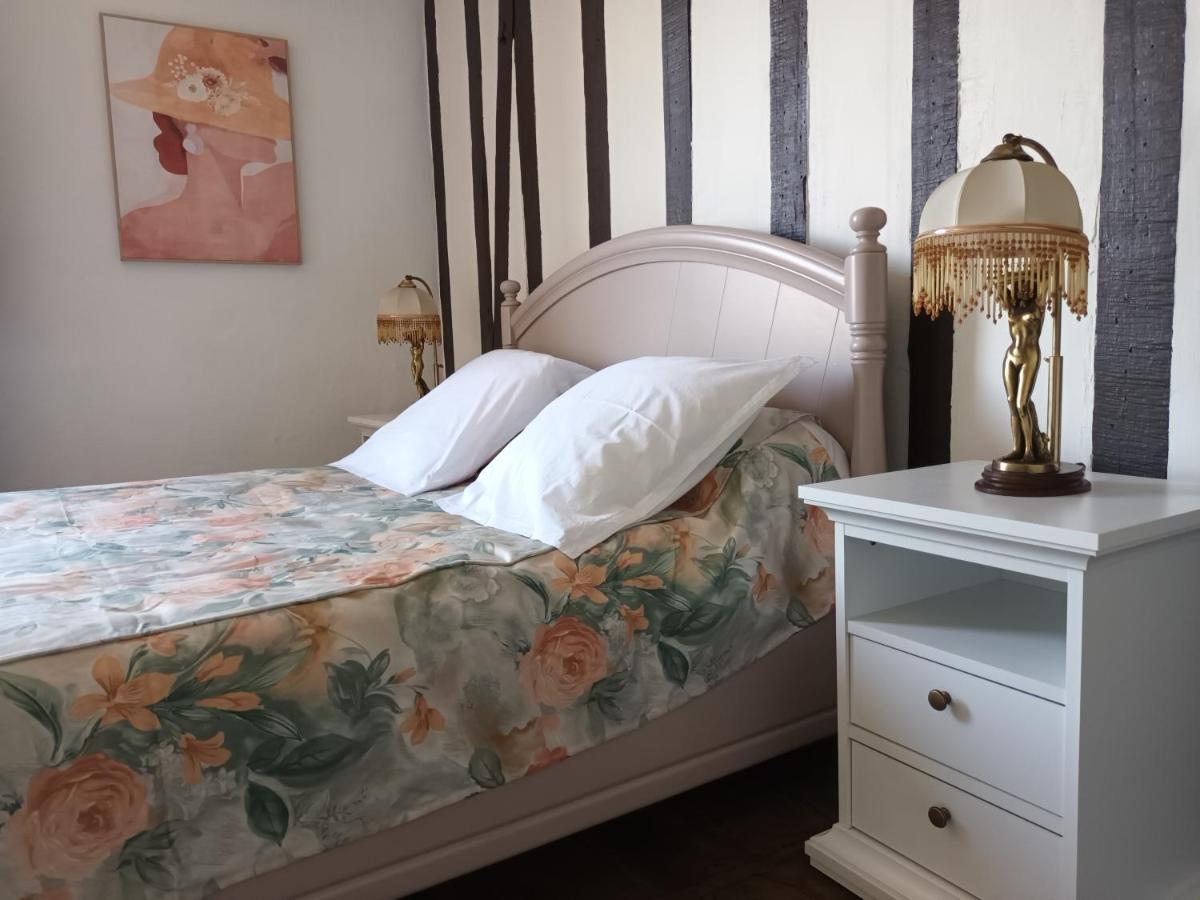 Chambres D'Hotes Le Veilleur De Noblat Saint-Léonard-de-Noblat Esterno foto